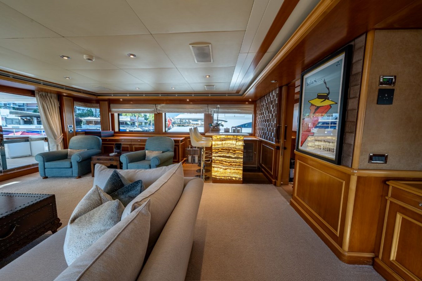 Crn Motor Yacht EMOTION 2 For Sale