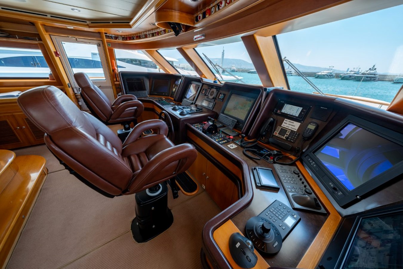 Crn Motor Yacht EMOTION 2 For Sale