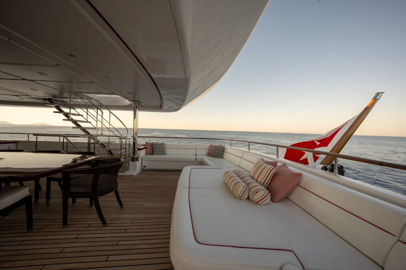 Crn Motor Yacht EMOTION 2 For Sale