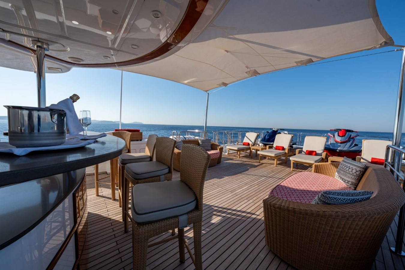 Crn Motor Yacht EMOTION 2 For Sale