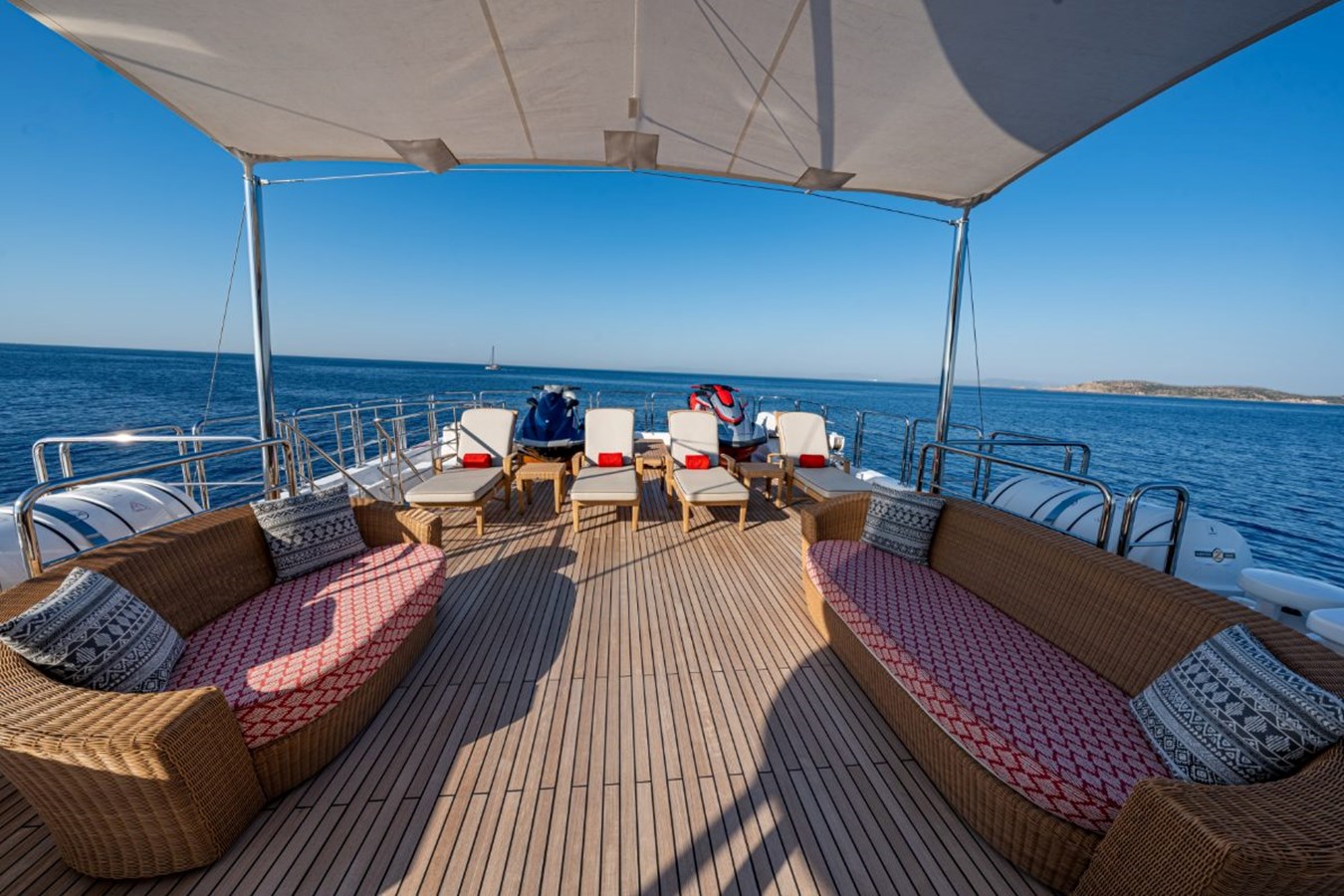 Crn Motor Yacht EMOTION 2 For Sale