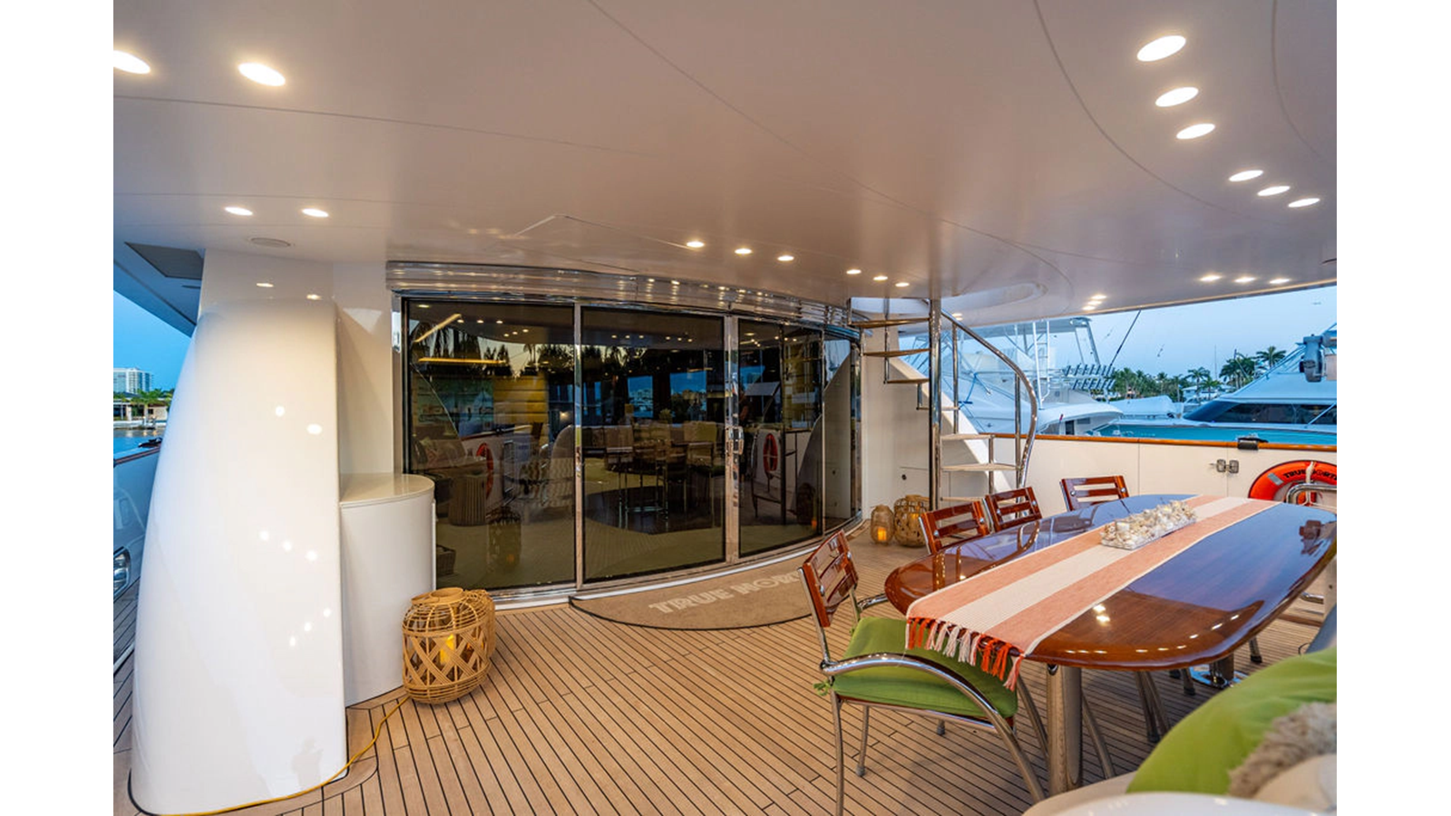 Hargrave Custom Yachts Motor Yacht TRUE NORTH For Sale