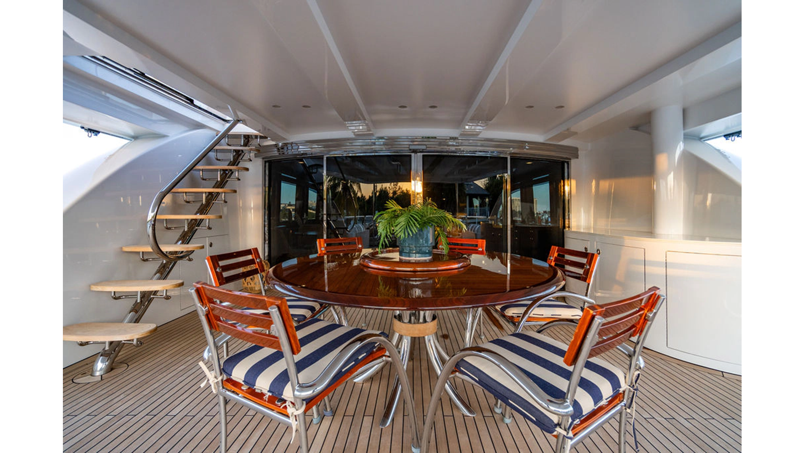 Hargrave Custom Yachts Motor Yacht TRUE NORTH For Sale