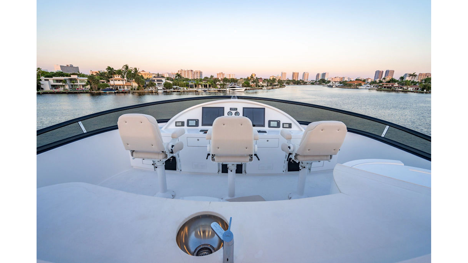 Hargrave Custom Yachts Motor Yacht TRUE NORTH For Sale