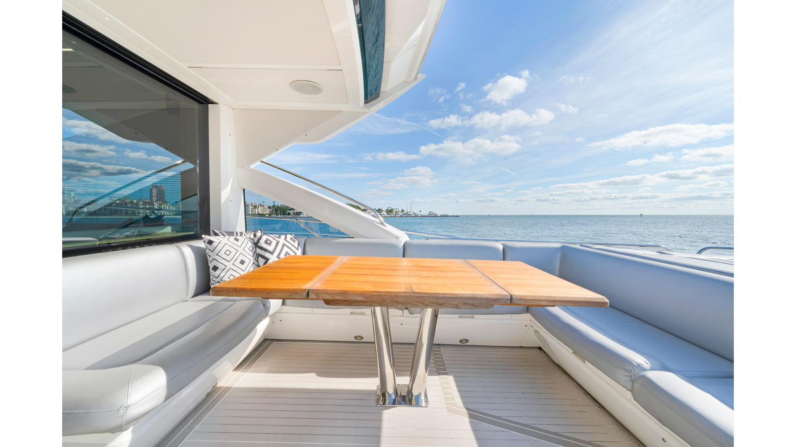 Sunseeker Motor Yacht Gravitas For Sale