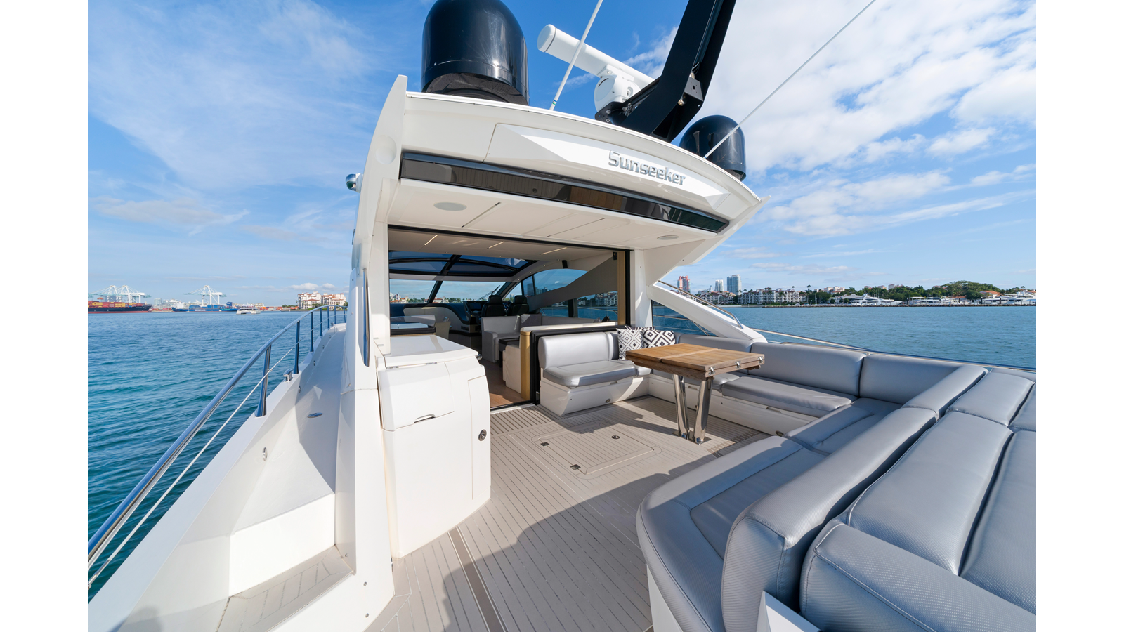 Sunseeker Motor Yacht Gravitas For Sale