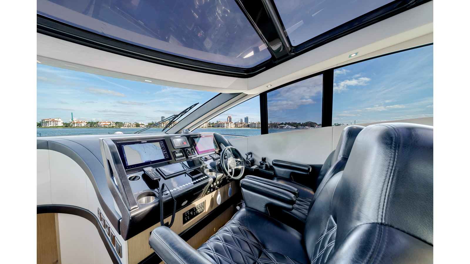 Sunseeker Motor Yacht Gravitas For Sale