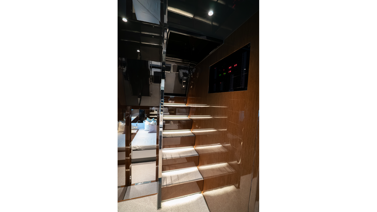 Riva Yacht Cruising Yacht BEL SOGNO For Sale