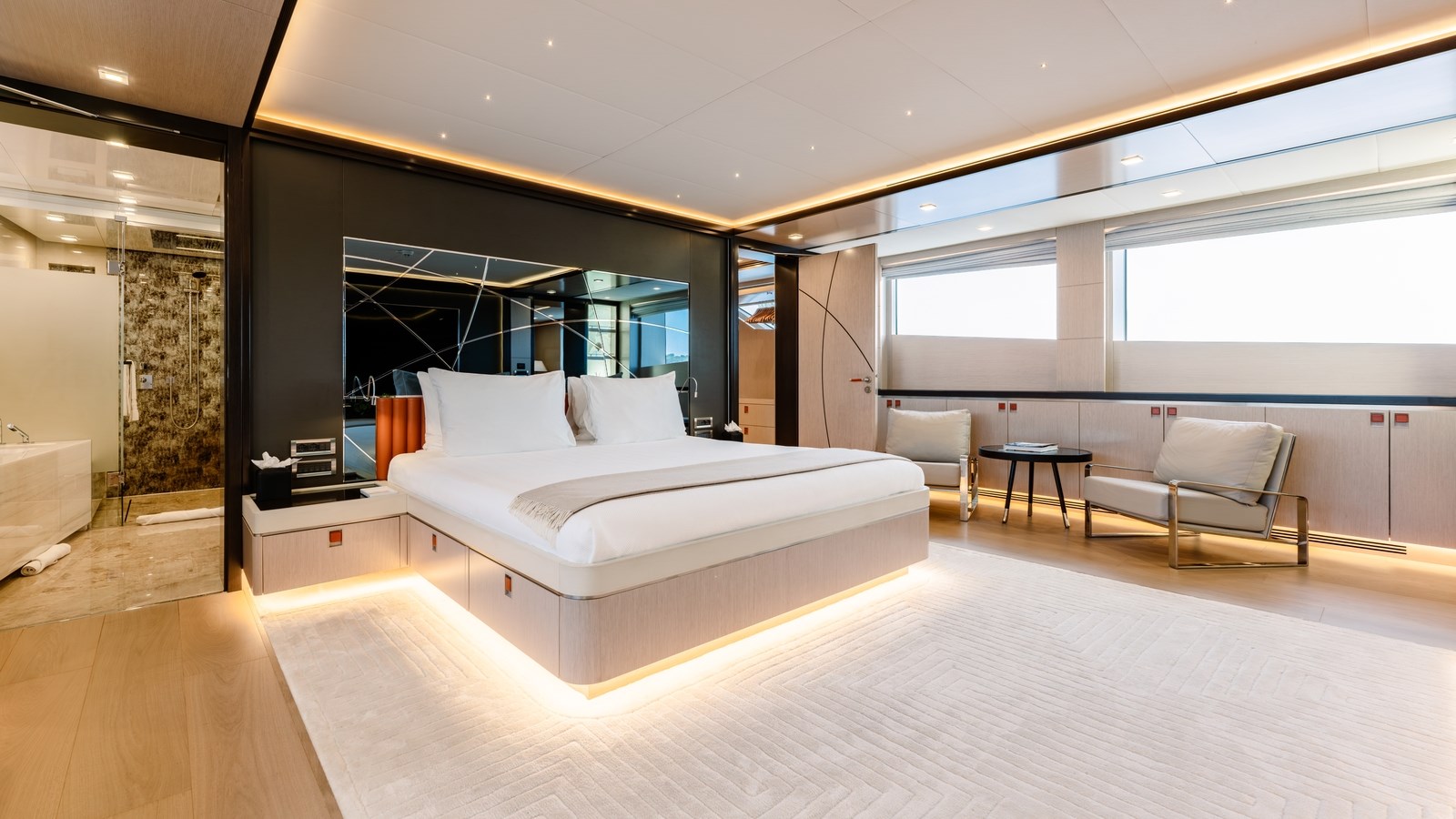 Bering Yachts Motor Yacht HEEUS For Sale