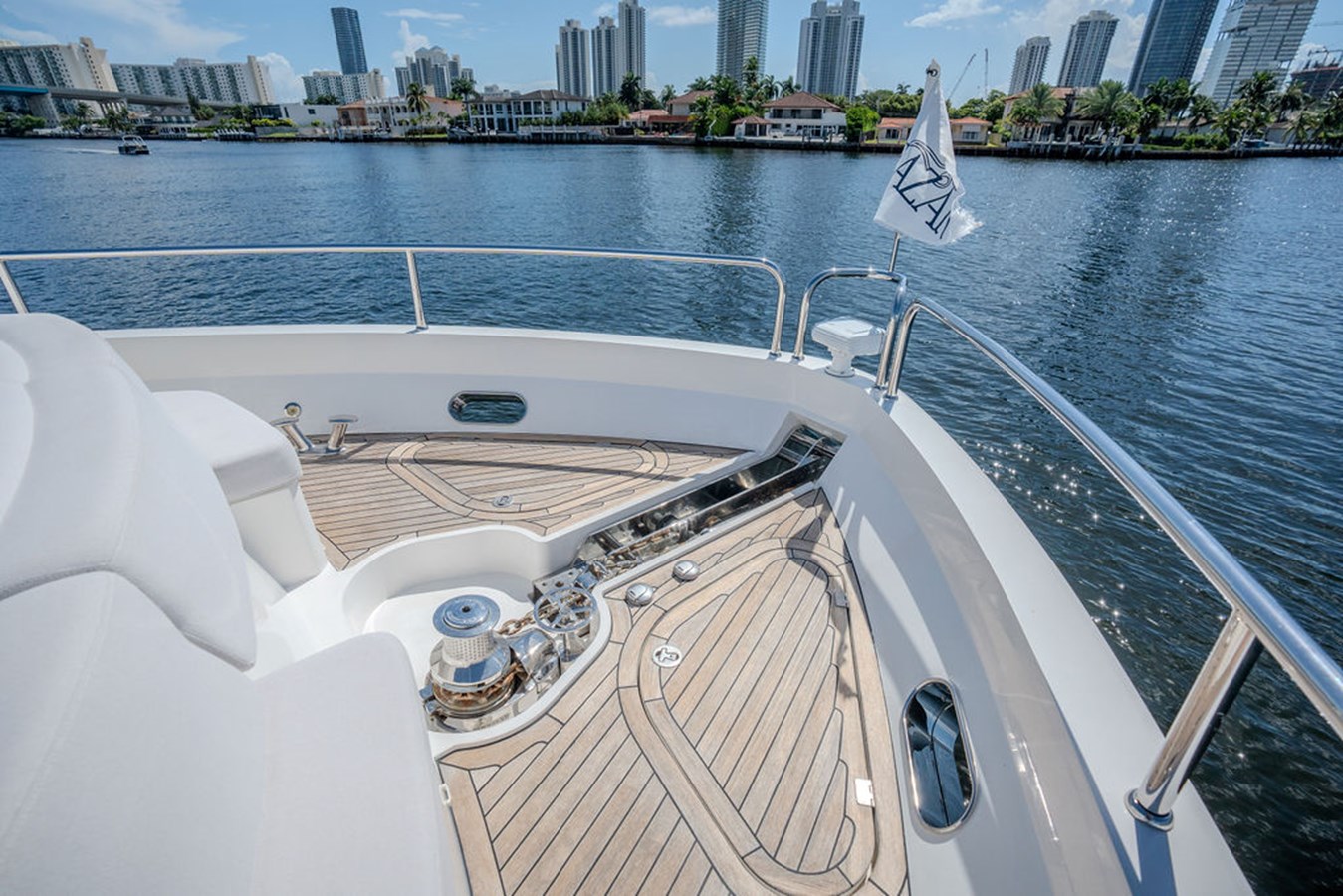 Sunseeker Motor Yacht SEA ZAR For Sale