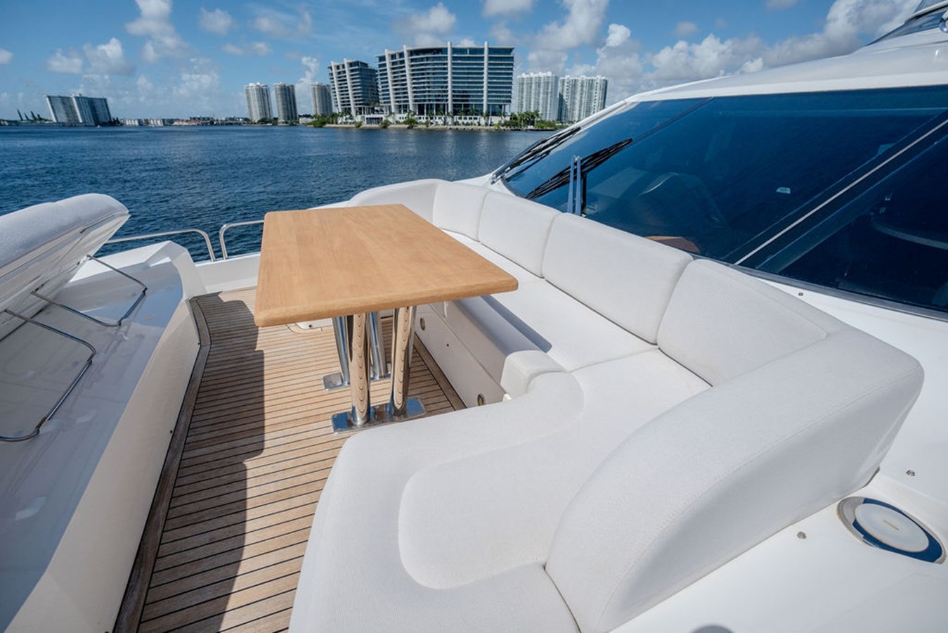 Sunseeker Motor Yacht SEA ZAR For Sale