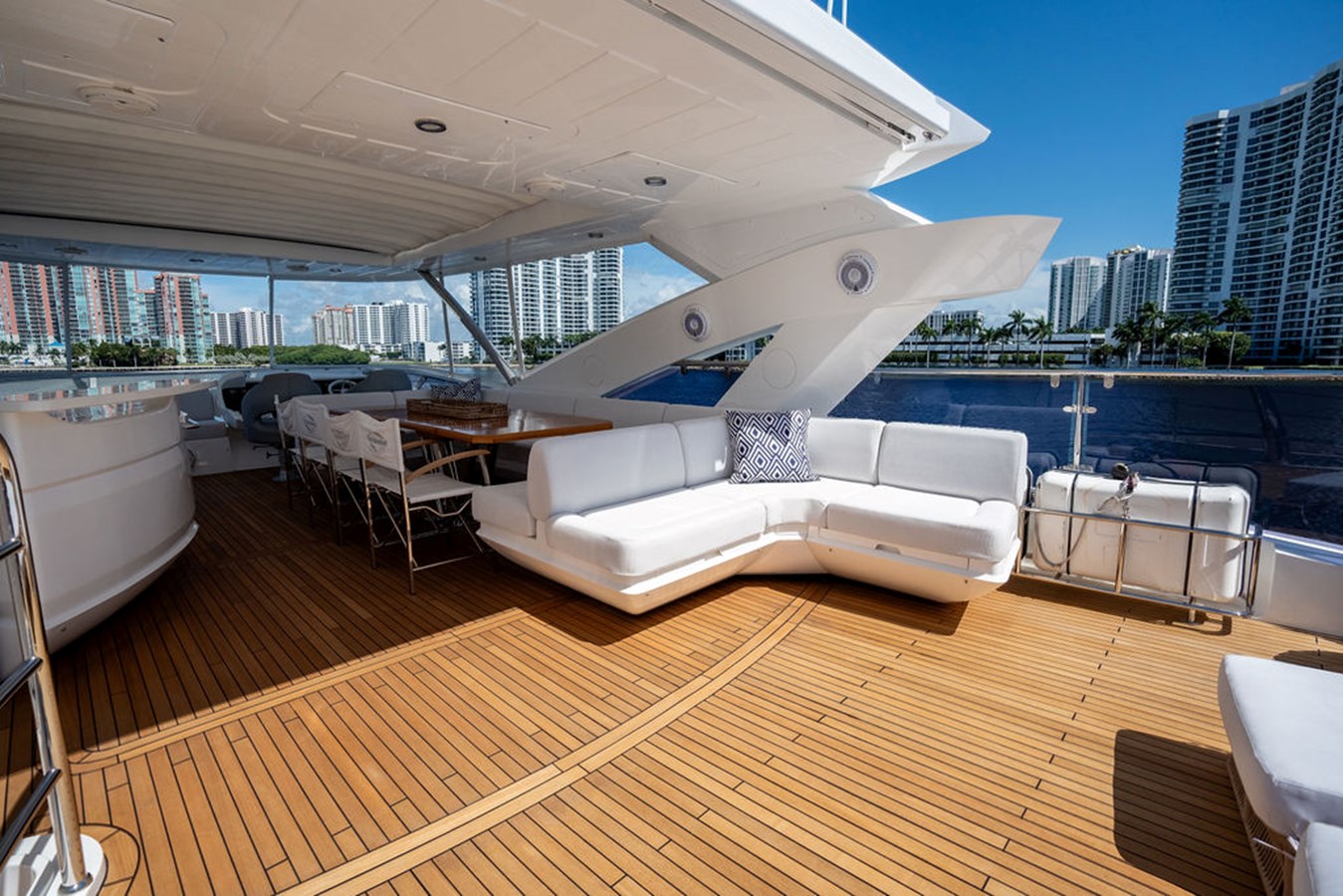 Sunseeker Motor Yacht SEA ZAR For Sale