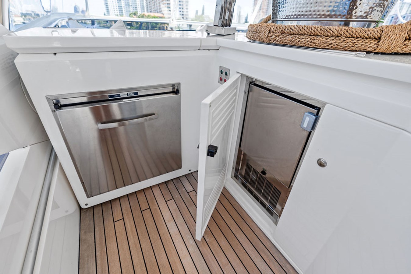 Sunseeker Motor Yacht SEA ZAR For Sale