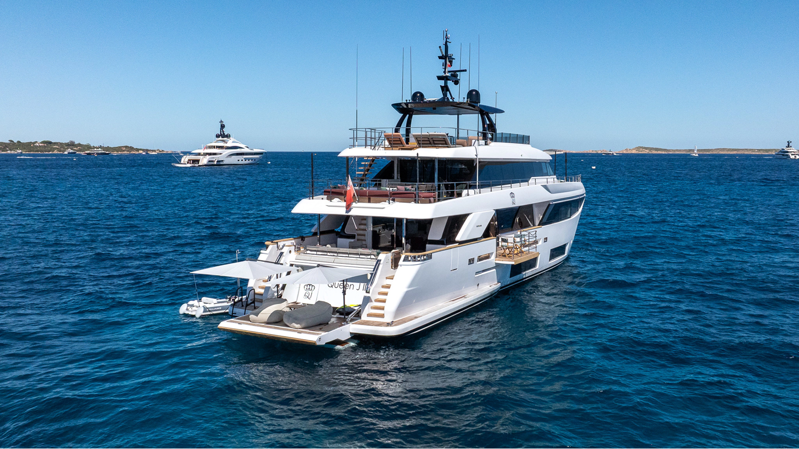 Custom Line Motor Yacht QUEEN J III For Sale