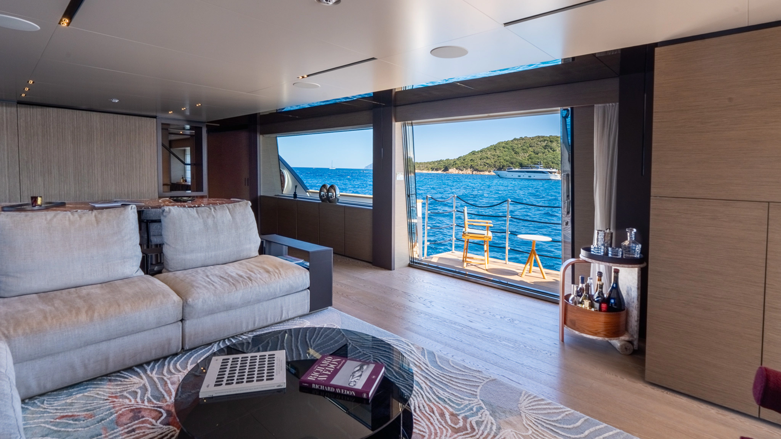 Custom Line Motor Yacht QUEEN J III For Sale