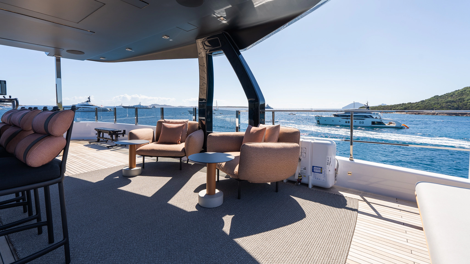Custom Line Motor Yacht QUEEN J III For Sale