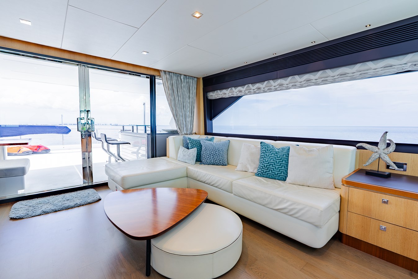Horizon Motor Yachts Cruising Yacht AQUA LIFE For Sale