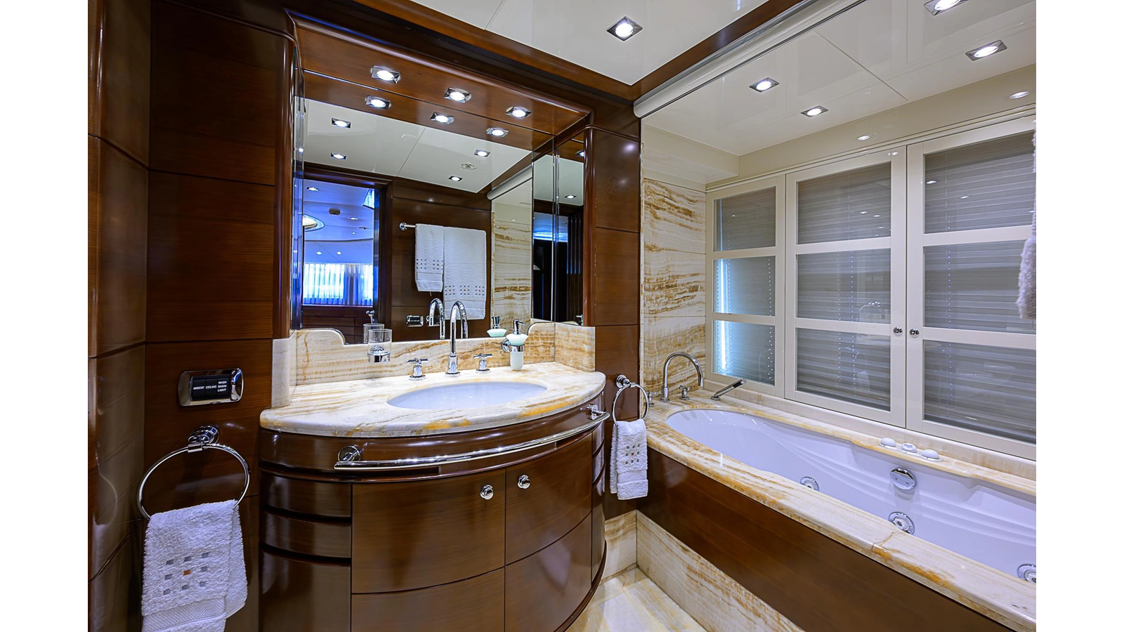 Benetti Yachts Motor Yacht SEASCAPE V For Sale
