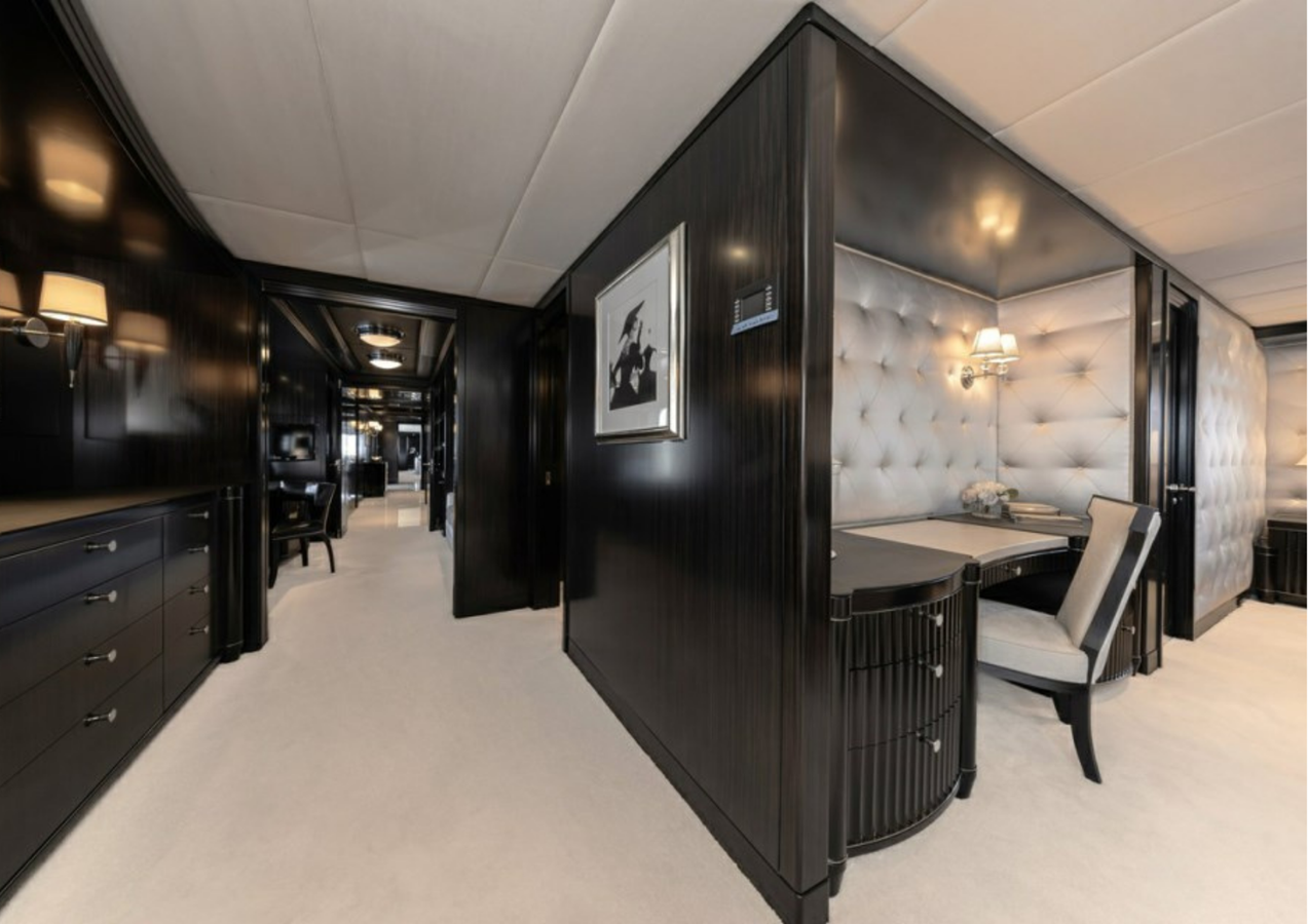 Trinity Yachts Motor Yacht CARPE DIEM For Sale