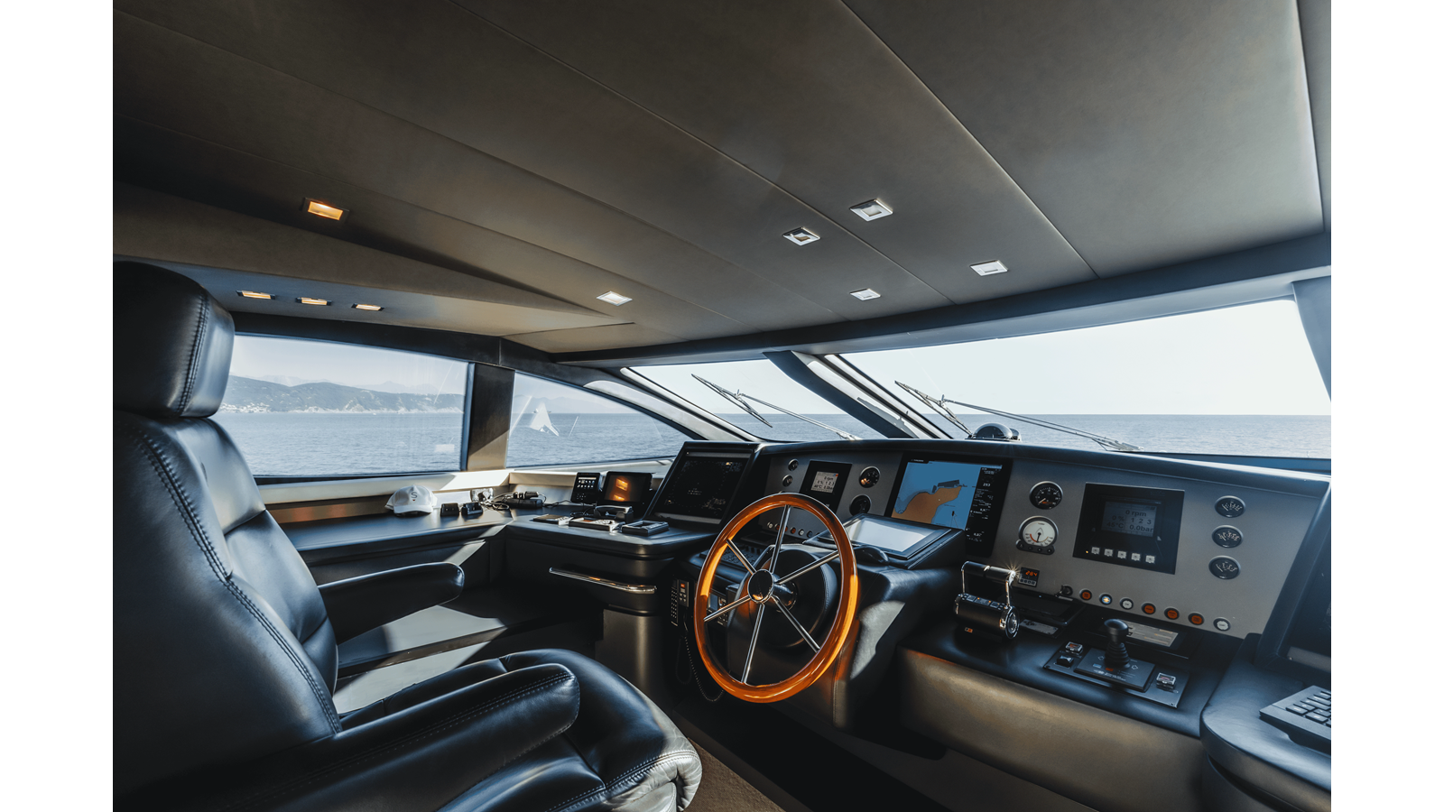 Azimut Yachts Motor Yacht SERENDIPITY For Sale