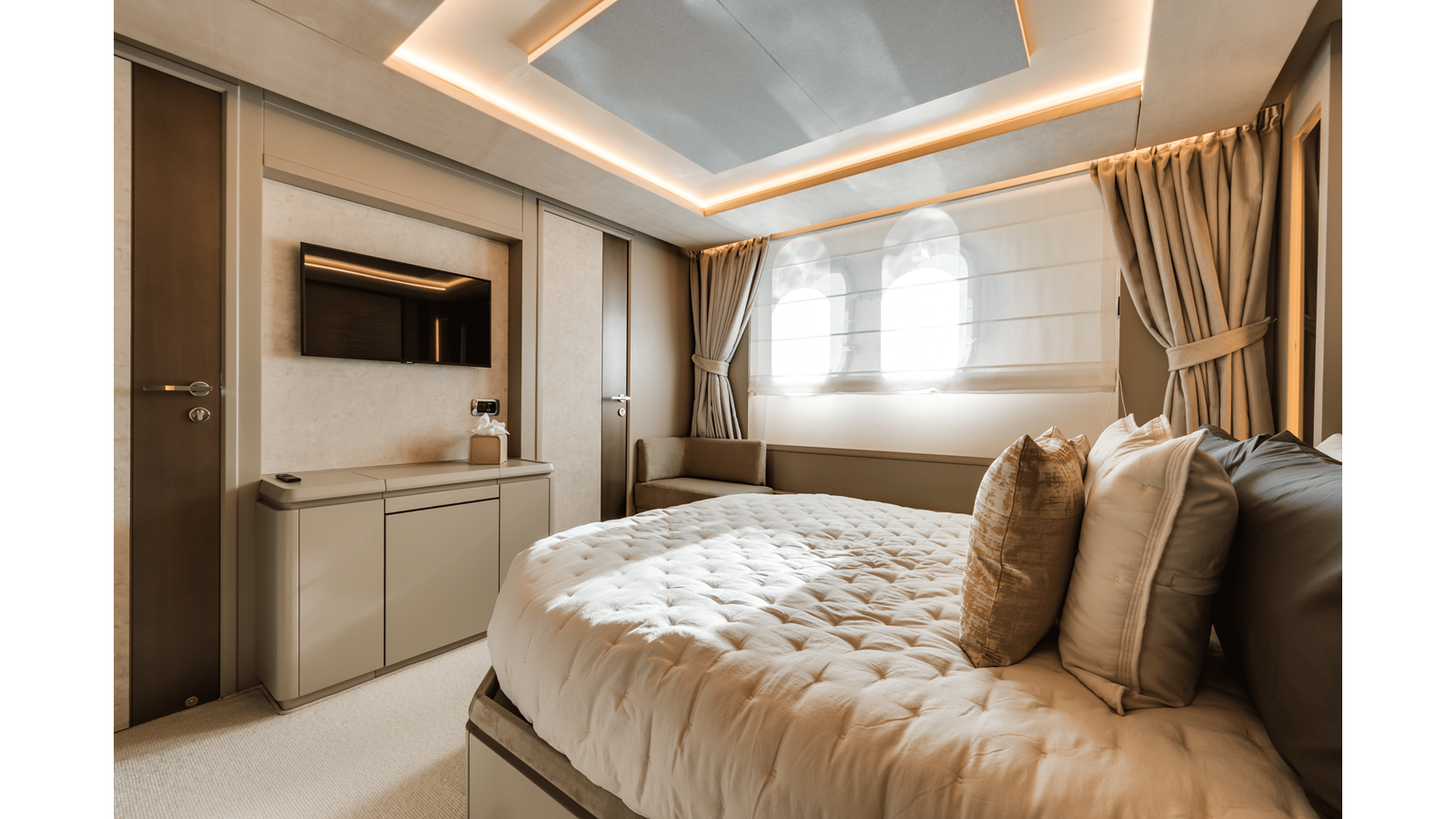 Azimut Yachts Motor Yacht SERENDIPITY For Sale