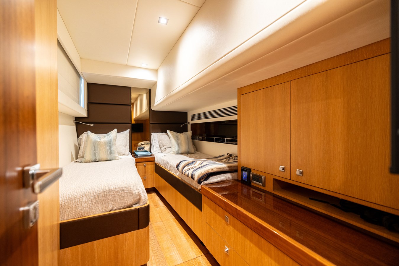 Horizon Motor Yachts Catamaran LORAX For Sale
