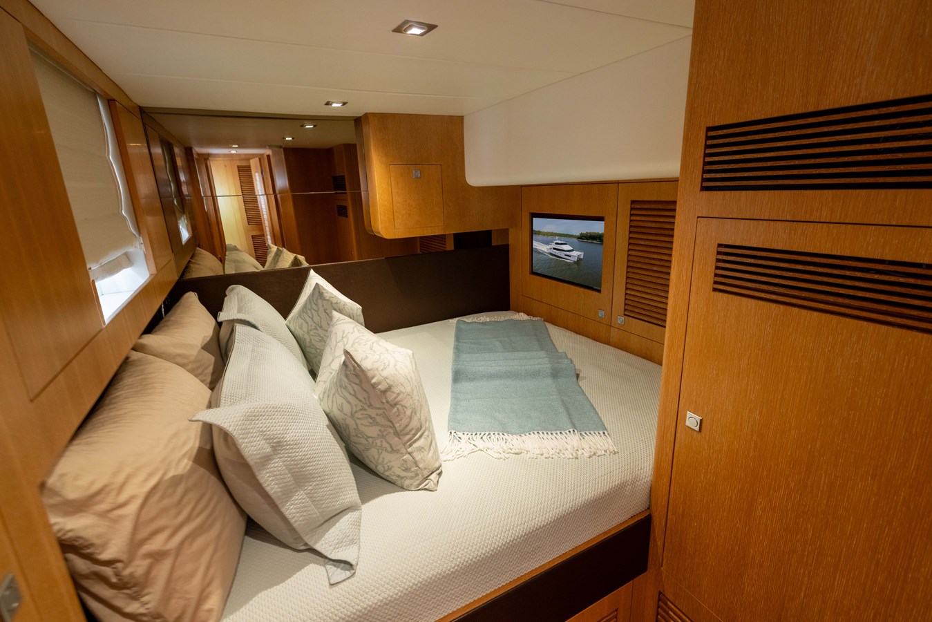 Horizon Motor Yachts Catamaran LORAX For Sale
