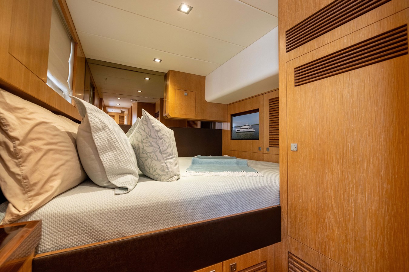 Horizon Motor Yachts Catamaran LORAX For Sale