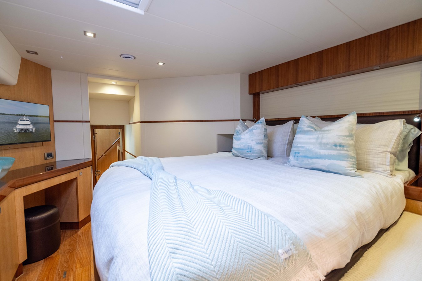 Horizon Motor Yachts Catamaran LORAX For Sale