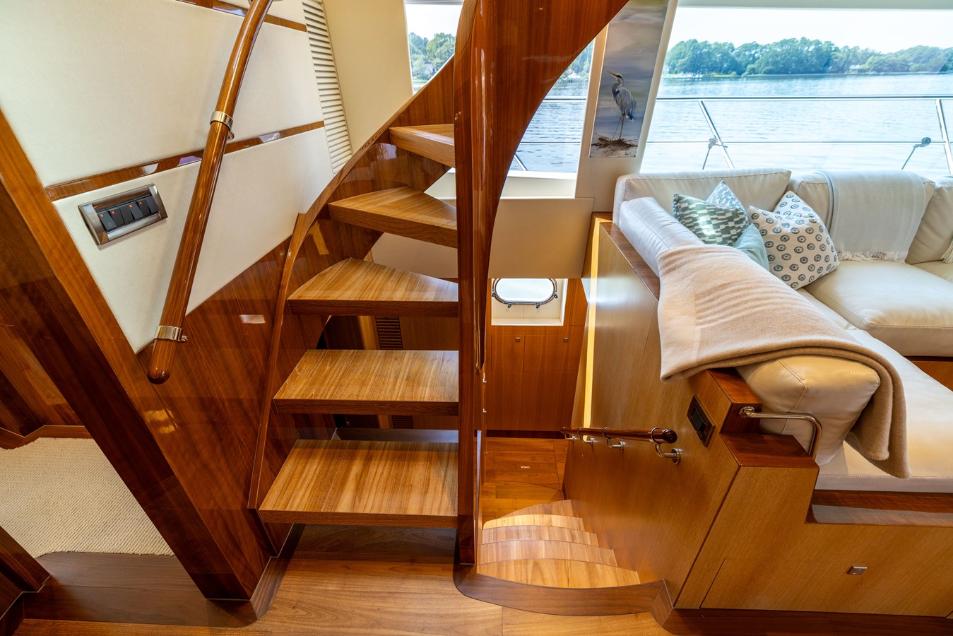 Horizon Motor Yachts Catamaran LORAX For Sale
