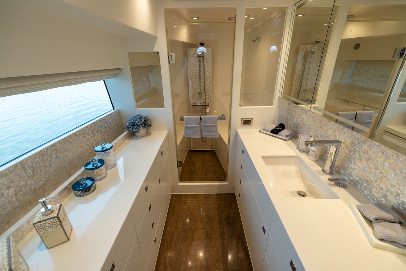 Horizon Motor Yachts Catamaran LORAX For Sale