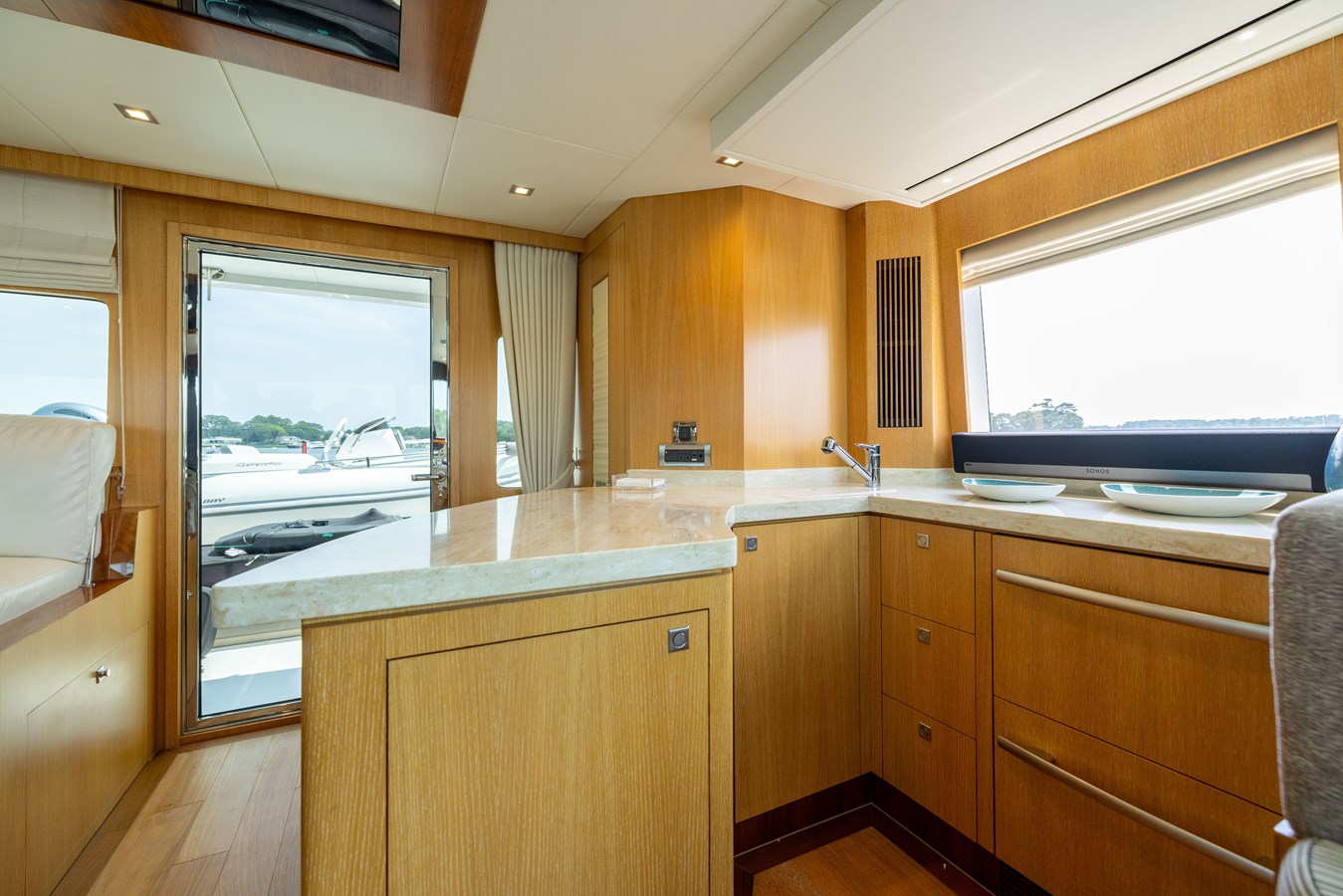 Horizon Motor Yachts Catamaran LORAX For Sale