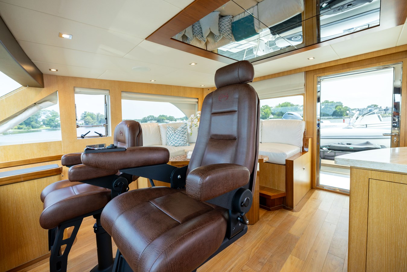 Horizon Motor Yachts Catamaran LORAX For Sale
