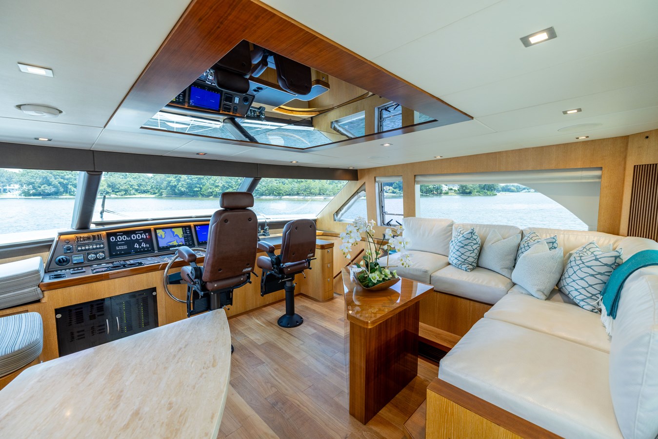 Horizon Motor Yachts Catamaran LORAX For Sale