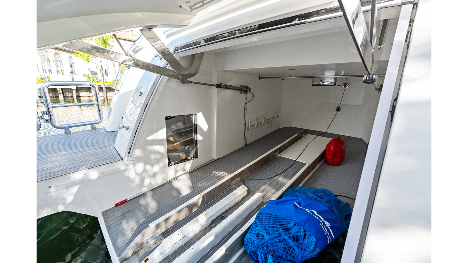 Johnson Motor Yacht Aleniel For Sale