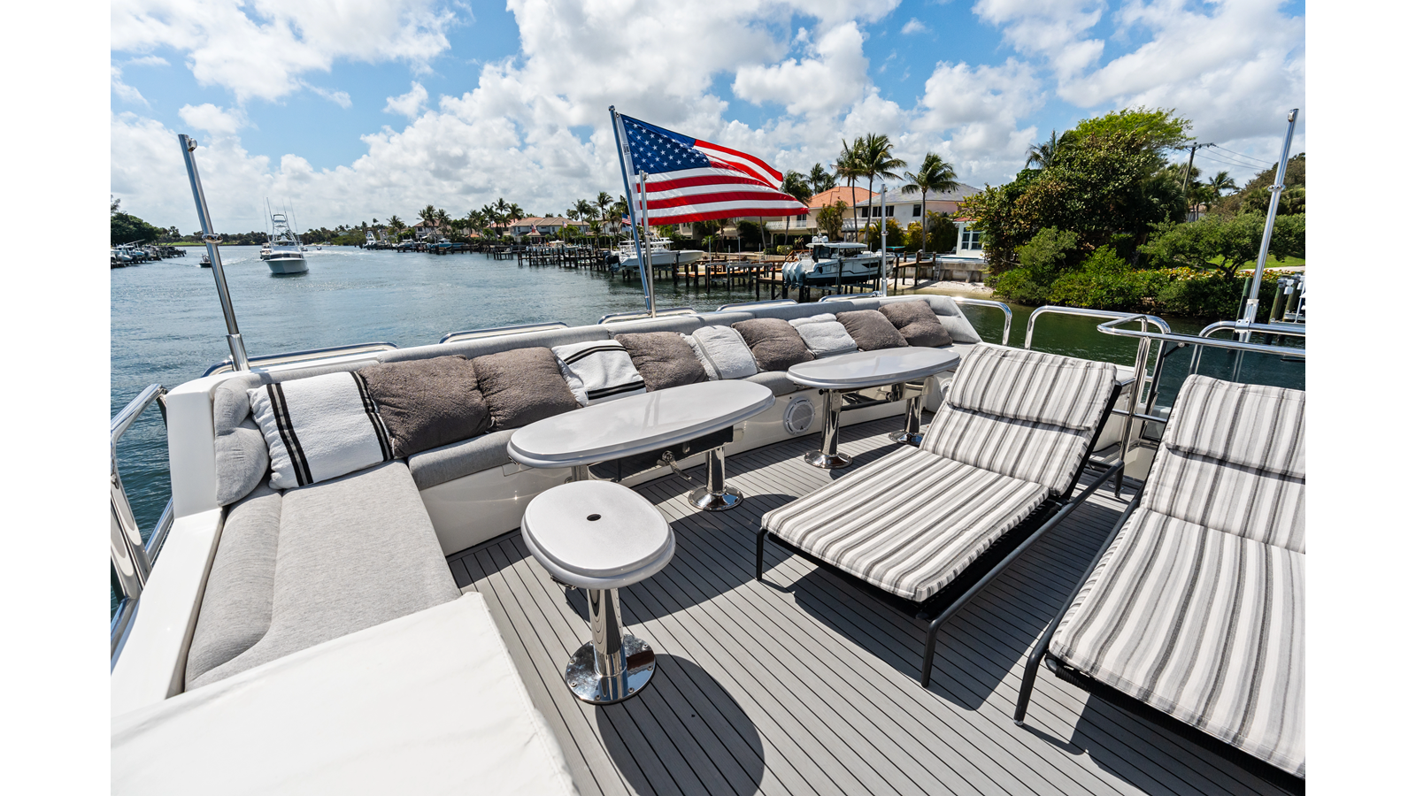 Johnson Motor Yacht Aleniel For Sale