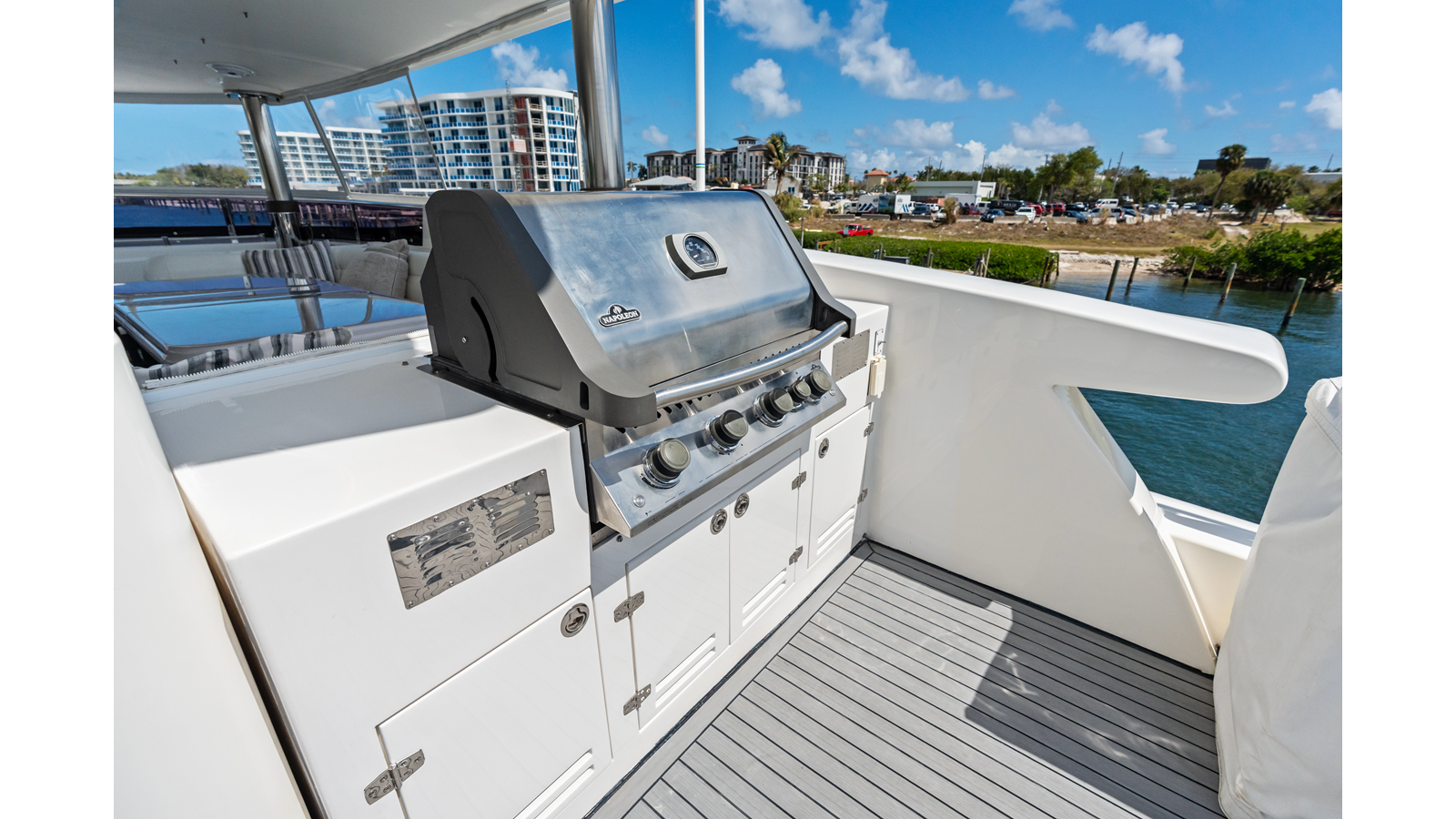 Johnson Motor Yacht Aleniel For Sale