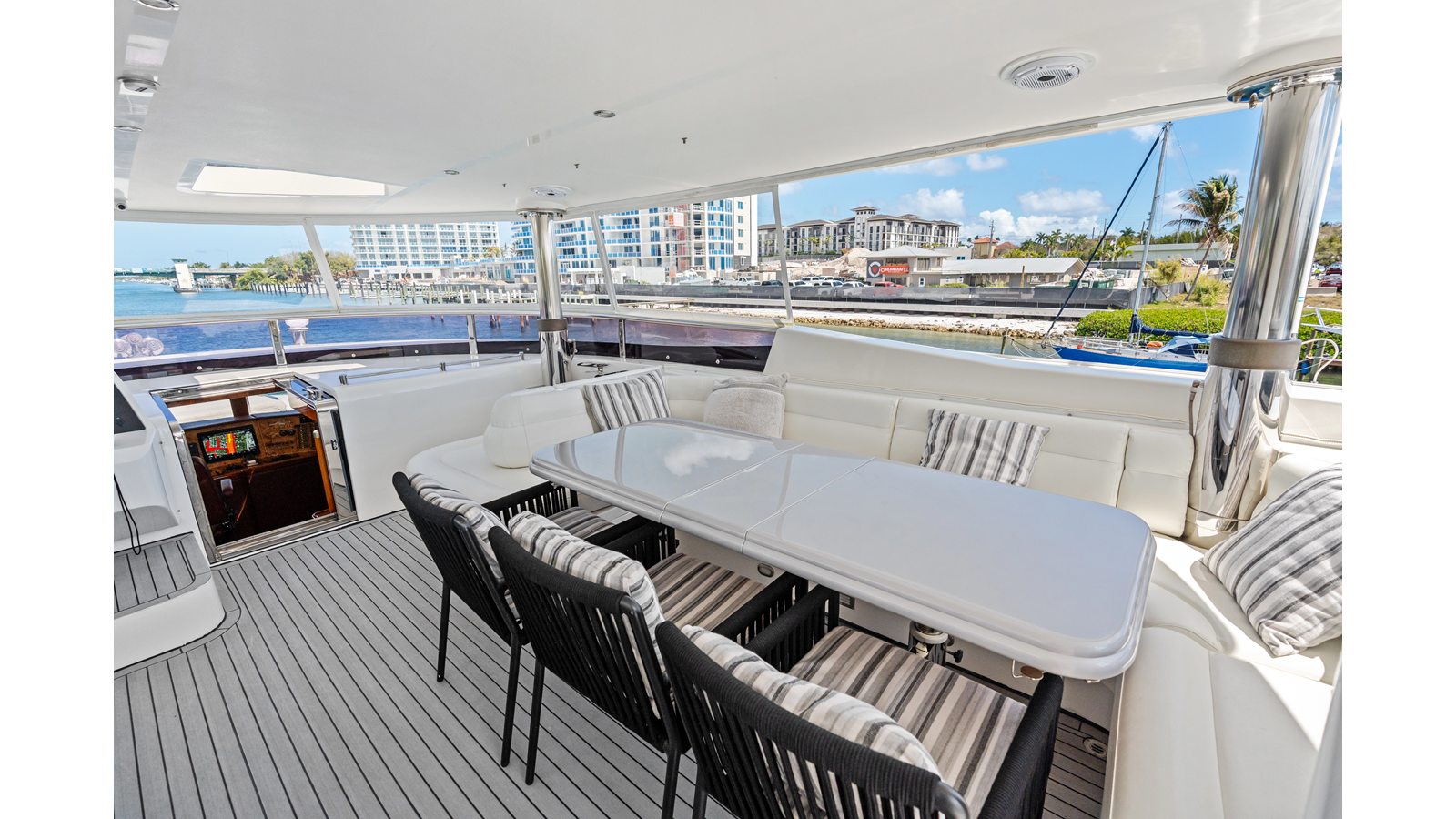 Johnson Motor Yacht Aleniel For Sale