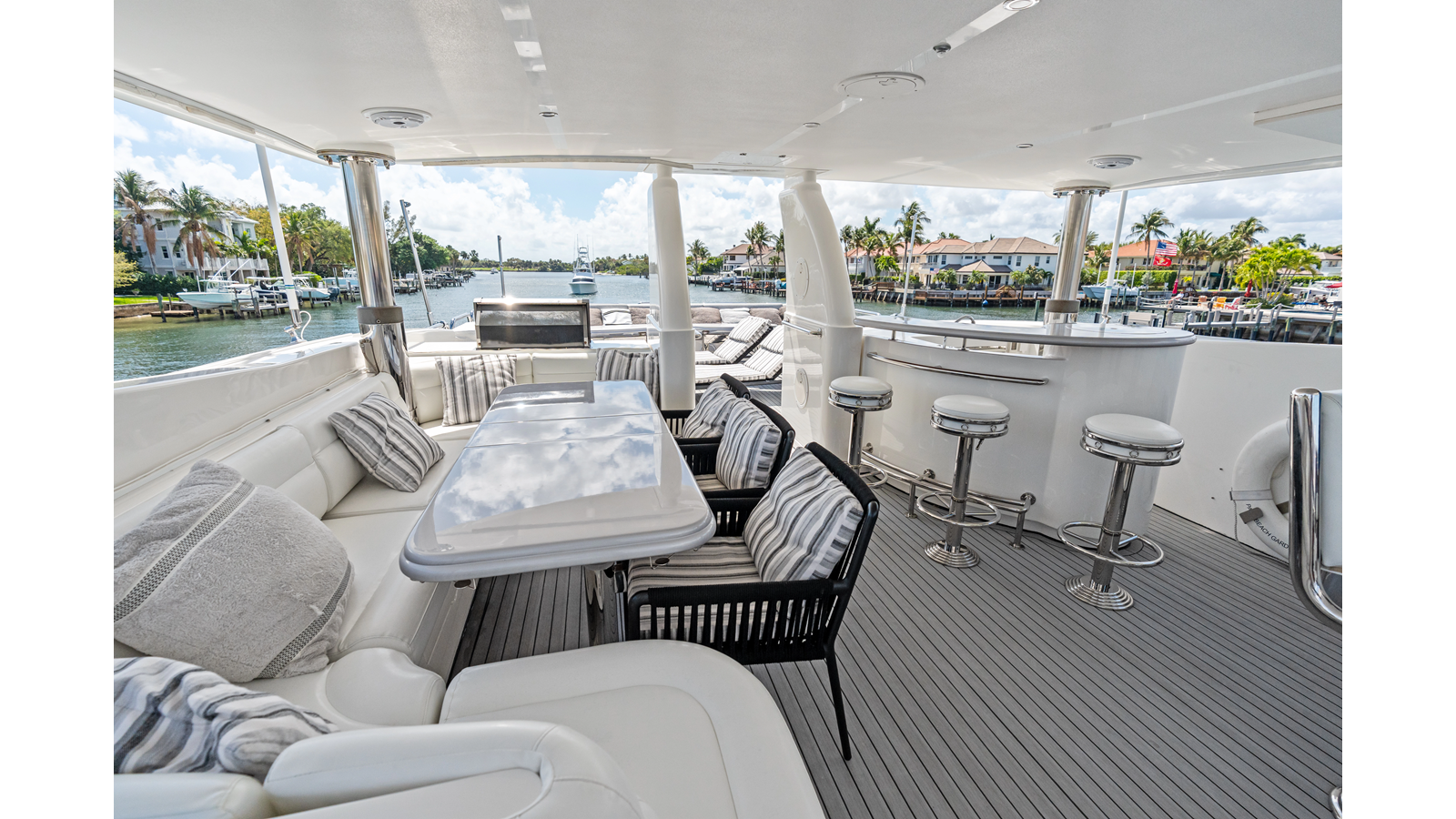 Johnson Motor Yacht Aleniel For Sale