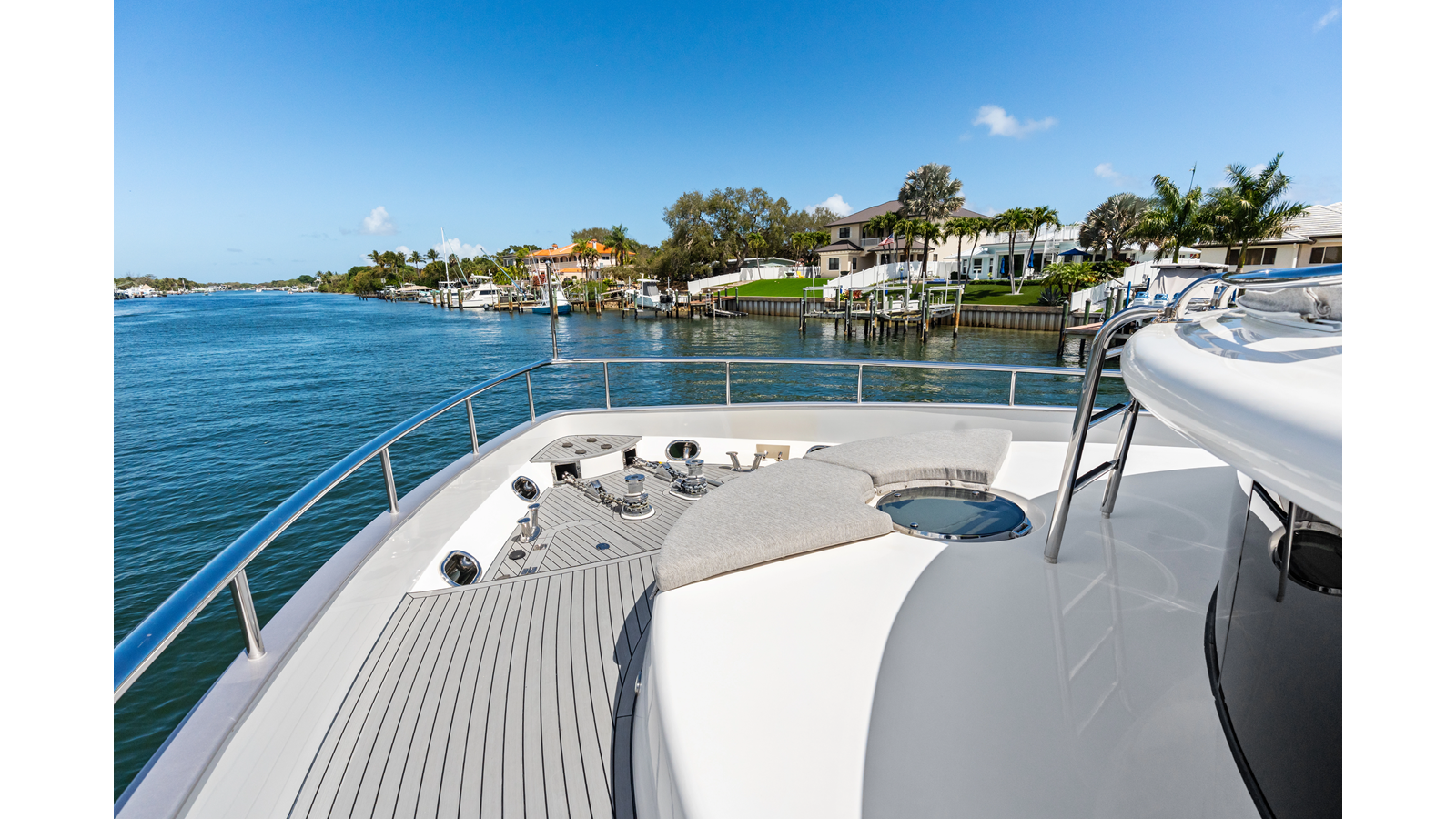 Johnson Motor Yacht Aleniel For Sale