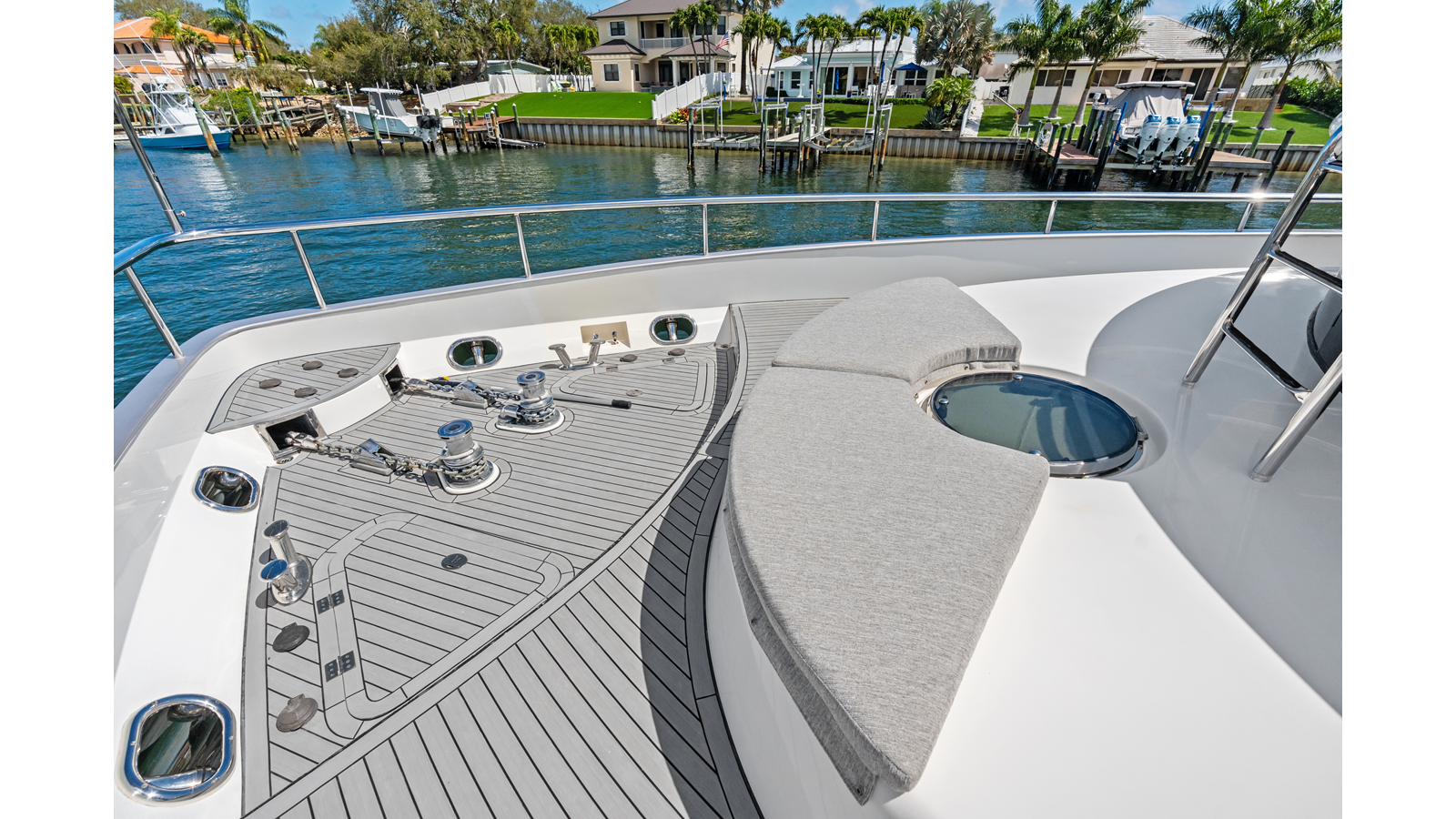 Johnson Motor Yacht Aleniel For Sale