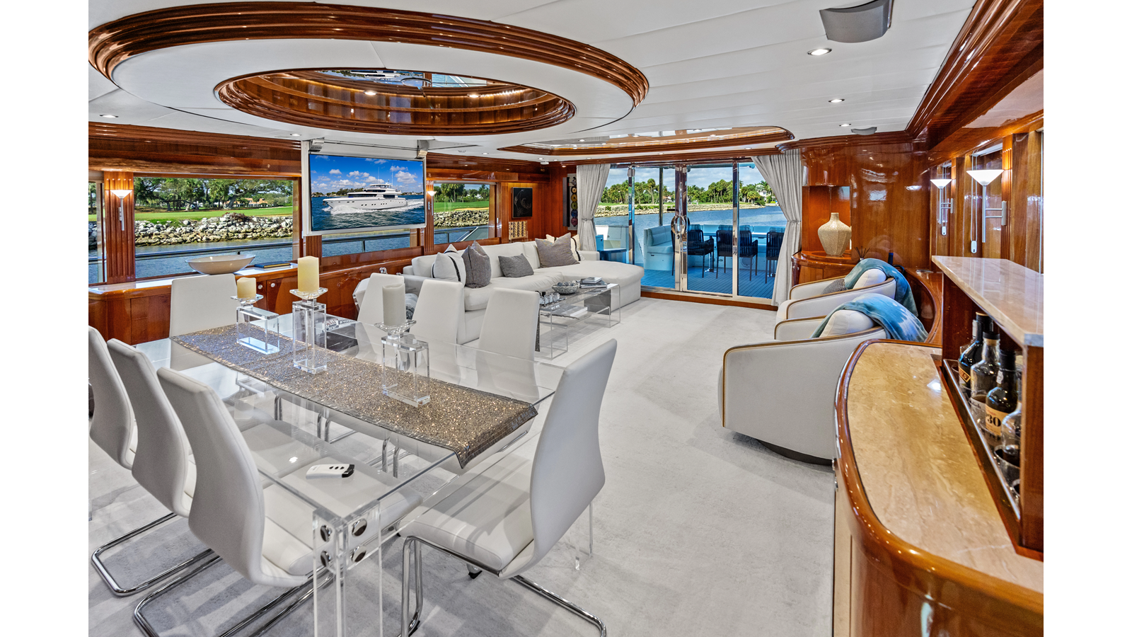 Johnson Motor Yacht Aleniel For Sale