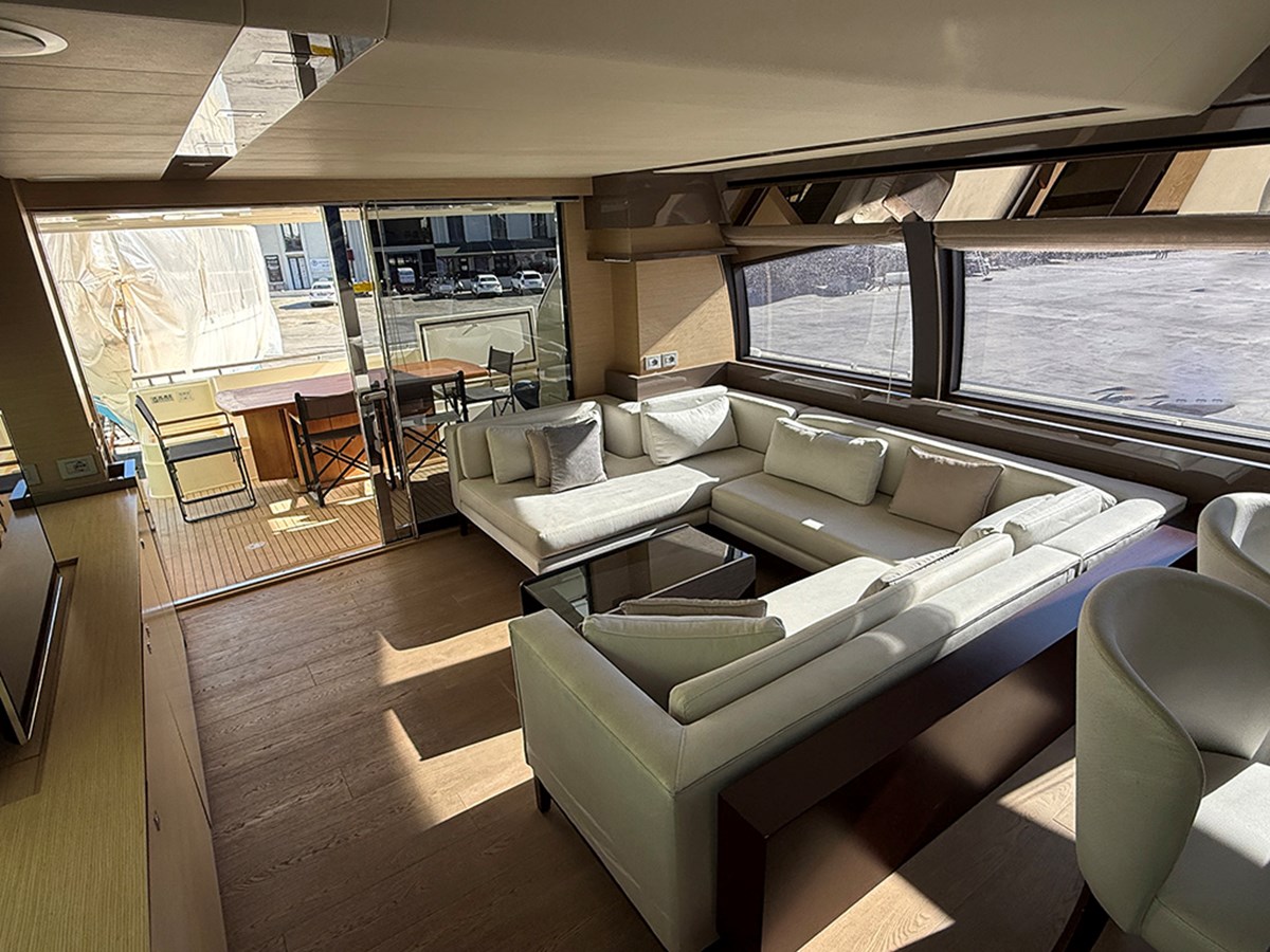 Ferretti Motor Yacht La Luna For Sale