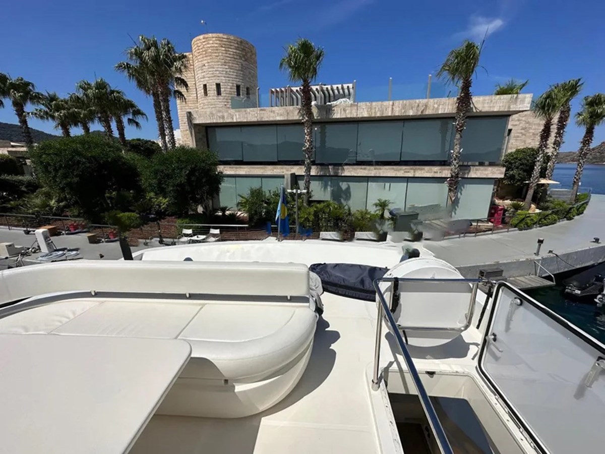 Ferretti Motor Yacht La Luna For Sale