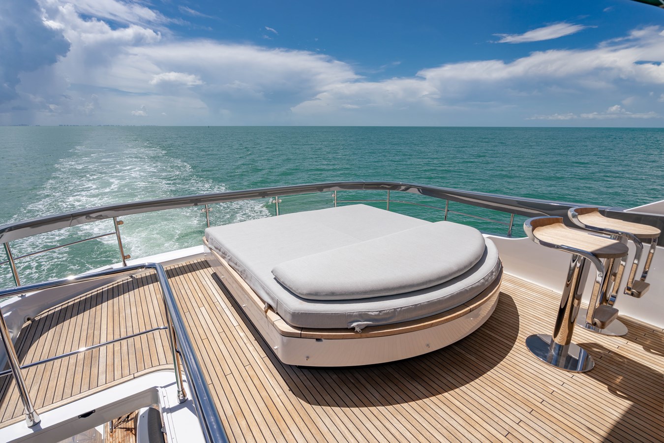 Azimut Yachts Motor Yacht Plane To Sea For Sale