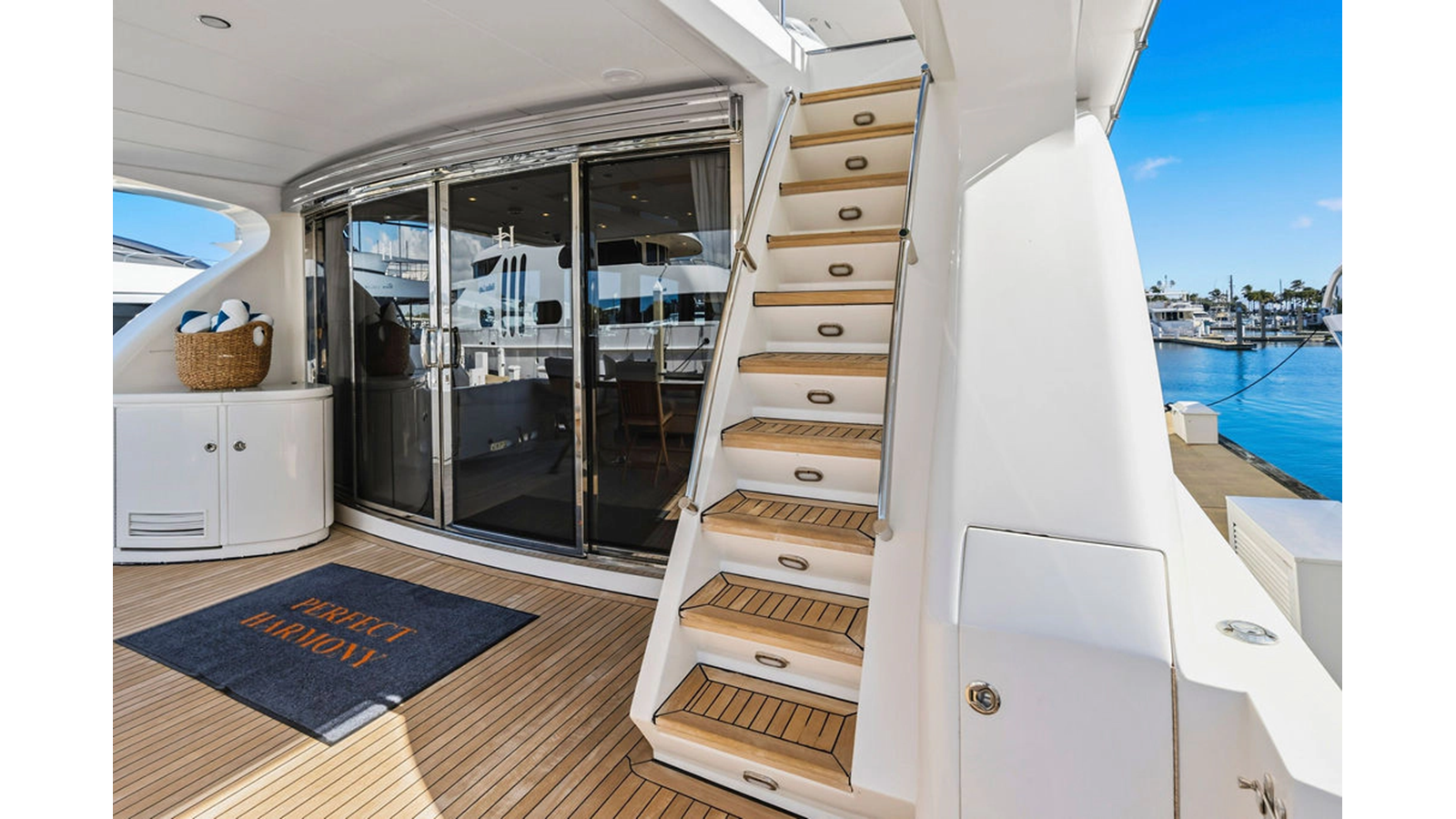 Hargrave Custom Yachts Motor Yacht PERFECT HARMONY For Sale