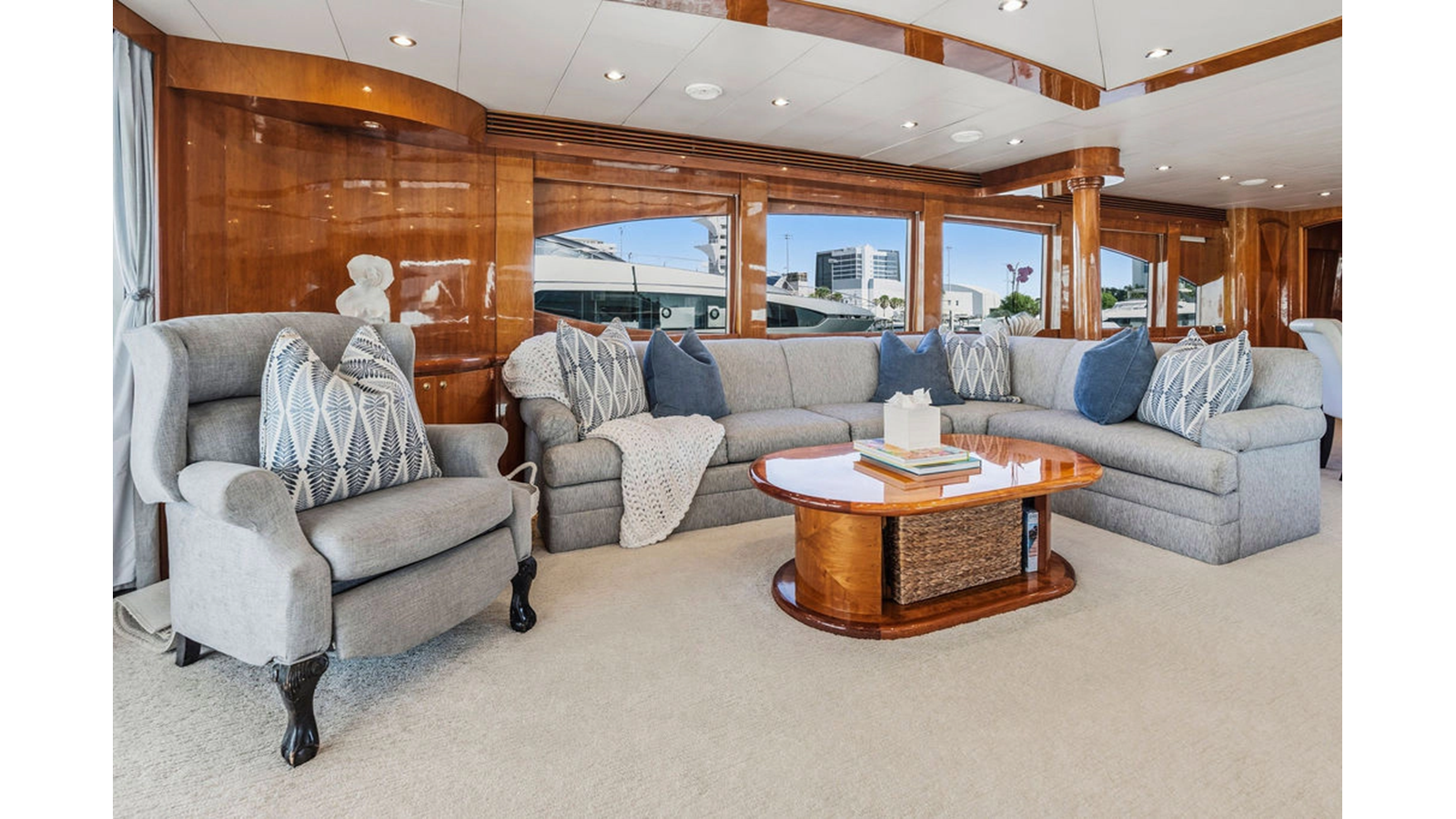 Hargrave Custom Yachts Motor Yacht PERFECT HARMONY For Sale