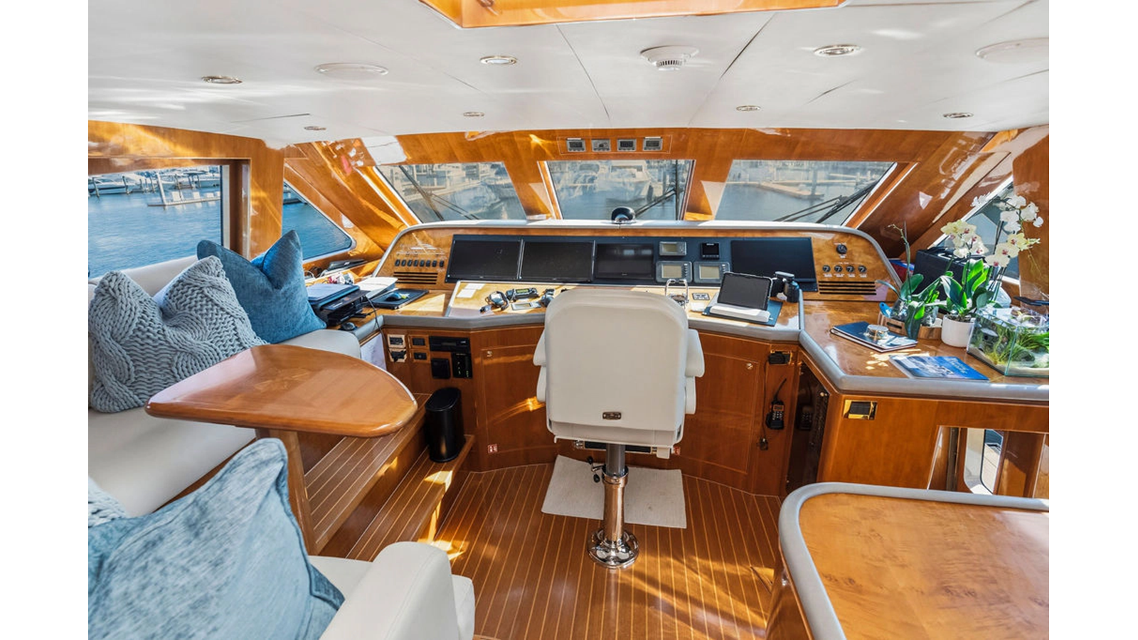 Hargrave Custom Yachts Motor Yacht PERFECT HARMONY For Sale