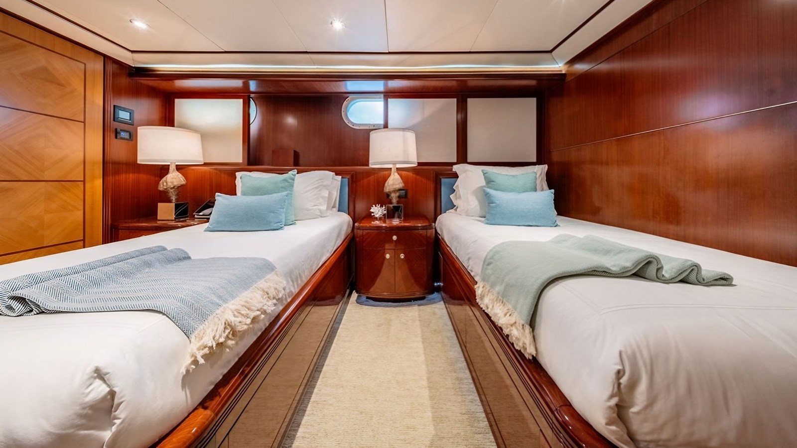 Ares Custom Yachts Motor Yacht JUST ENOUGH For Sale