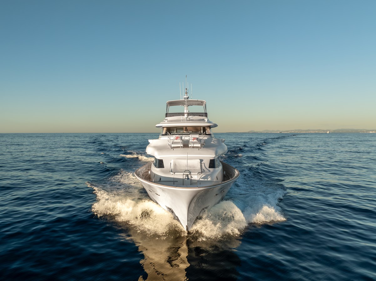 Custom Line Motor Boat CENTURION For Sale